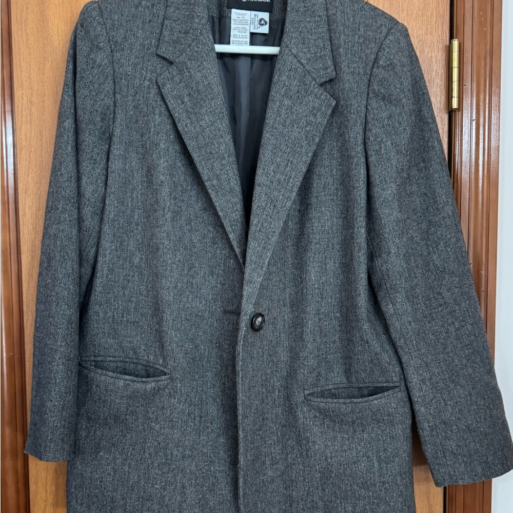 Sag Harbor women’s Charcoal Grey blazer suit jacket size 12 office career wear